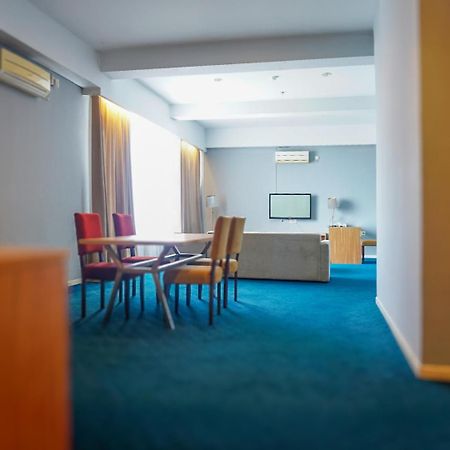 Hotel Dafam Pekanbaru Zewnętrze zdjęcie