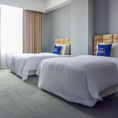 Hotel Dafam Pekanbaru Zewnętrze zdjęcie