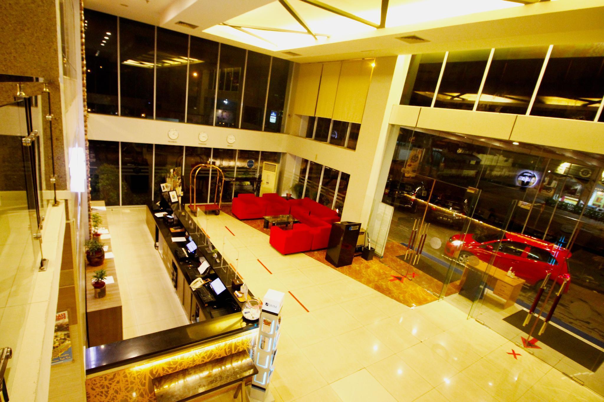 Hotel Dafam Pekanbaru Zewnętrze zdjęcie