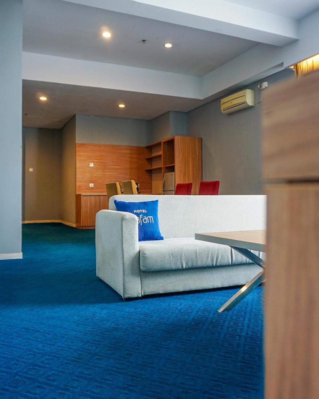 Hotel Dafam Pekanbaru Zewnętrze zdjęcie